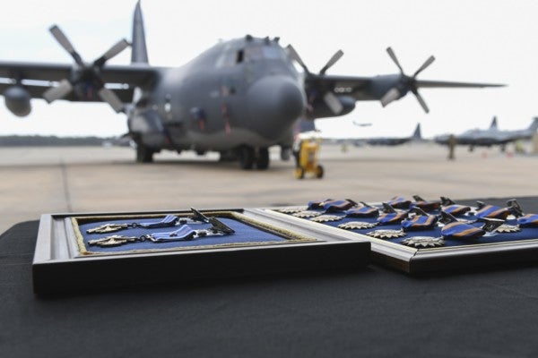 Air Force crew receives medals for ‘legendary airmanship’ in 9-hour firefight against ISIS stronghold in Afghanistan