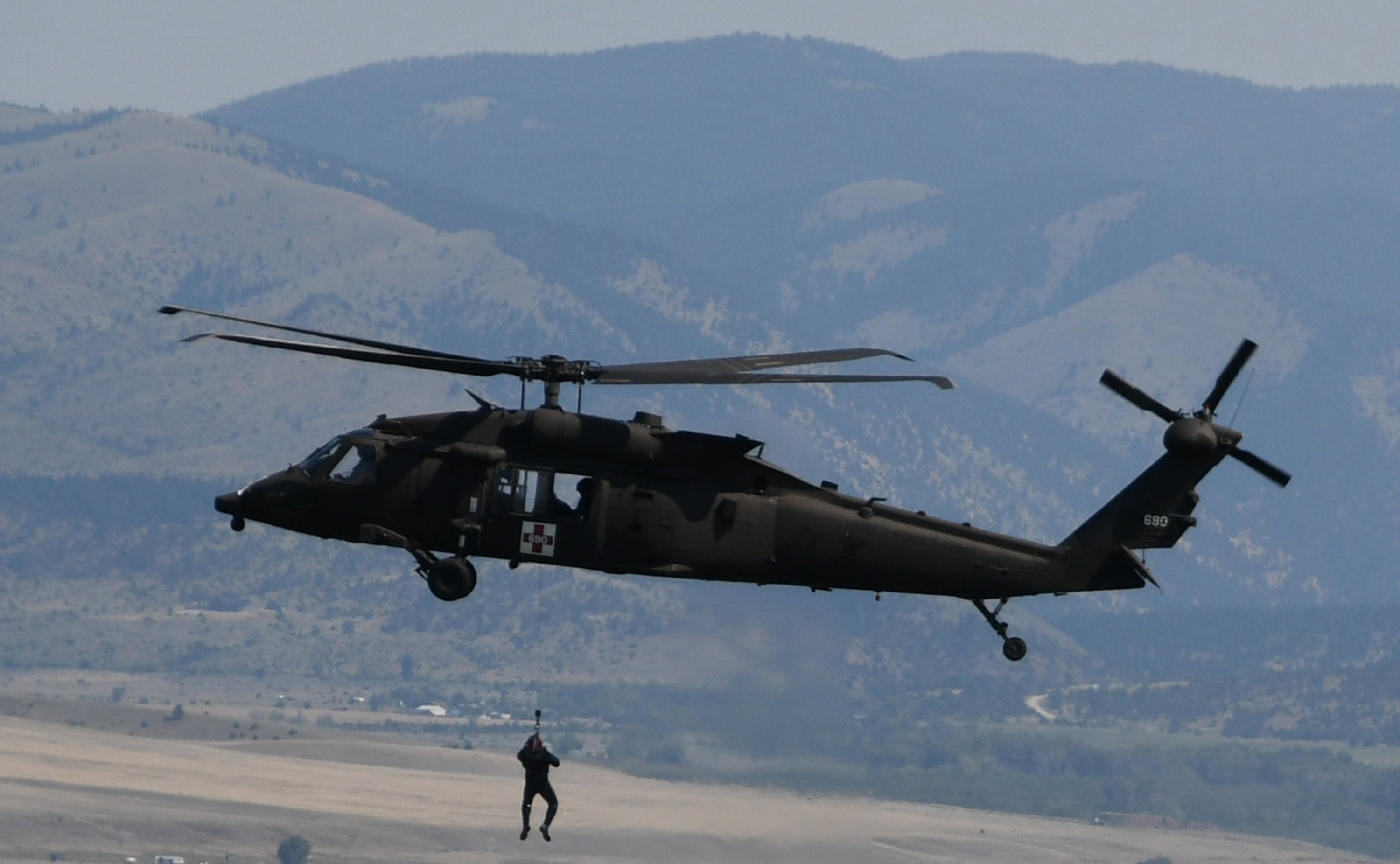 Montana National Guard aircrew rescues hikers at 9,300 feet