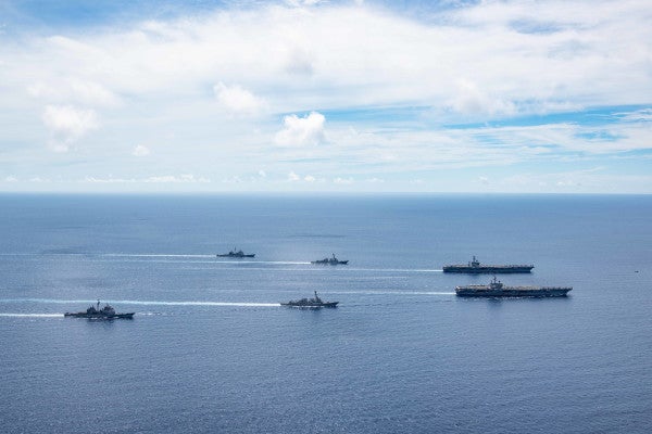 US aircraft carriers return to South China Sea amid rising tensions