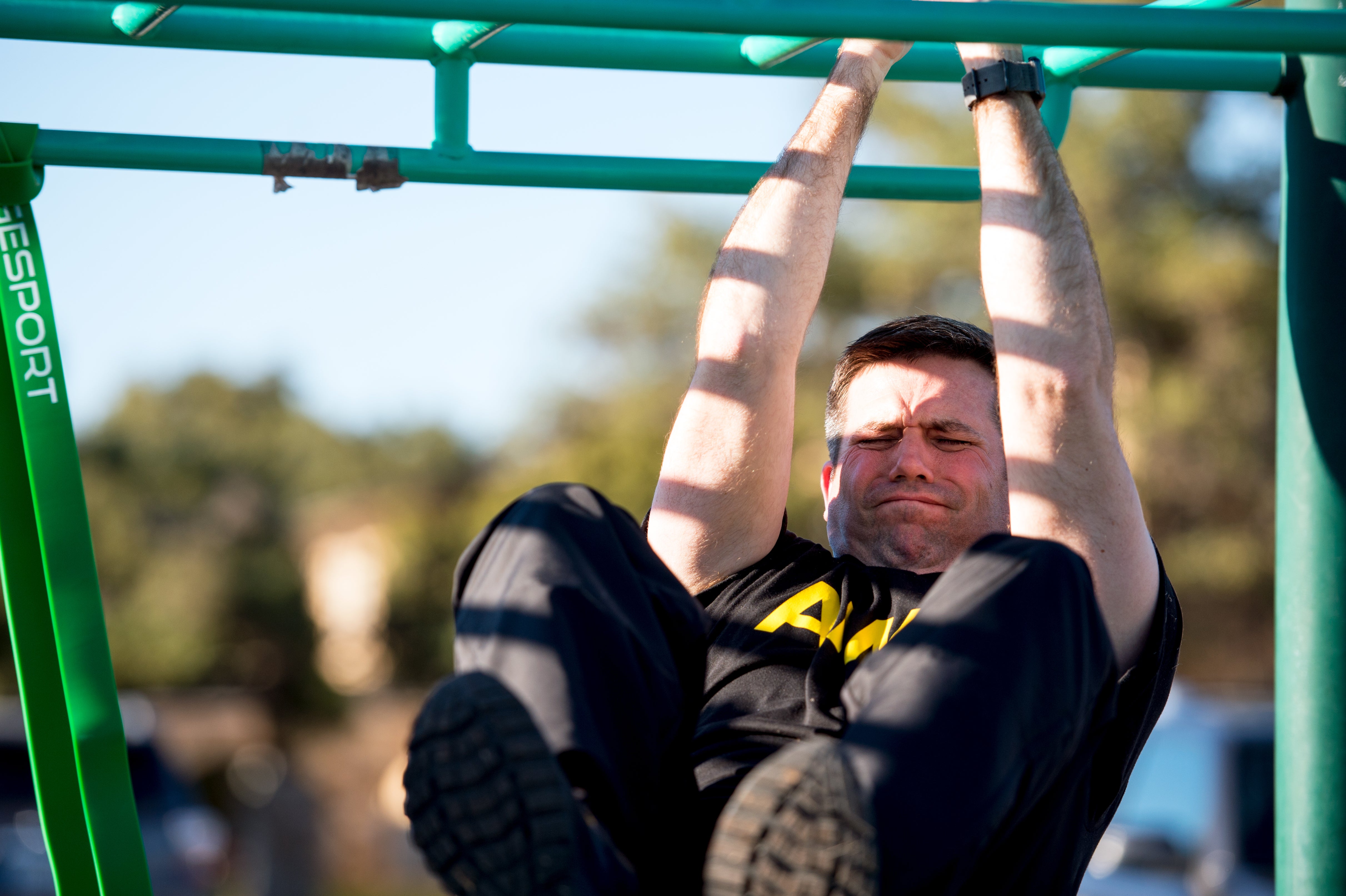 Lawmakers are mad about the Army’s new fitness test and think the leg tuck is useless