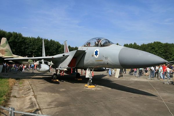 That time an Israeli F-15 landed without a wing