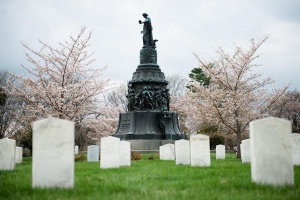 The Army is reviewing the Confederate Memorial featuring slaves at Arlington National Cemetery