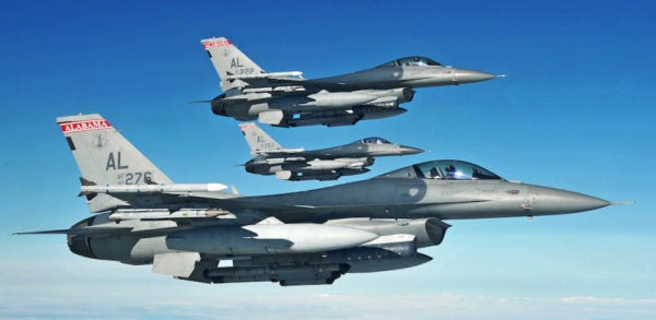 Why Russia And China Still Fear The F-16 Fighting Falcon