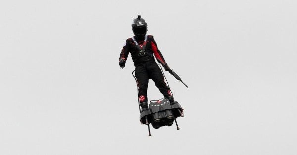 The French just made a great case for outfitting soldiers with ‘flyboards’