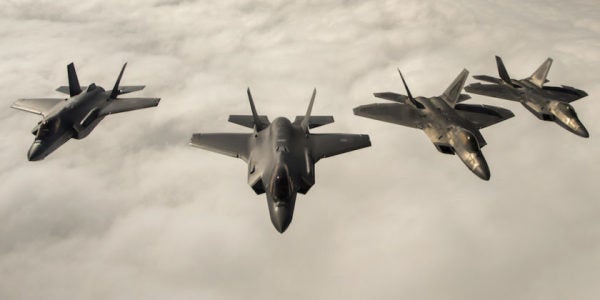 That F-22 Vs. F-35 ‘Dogfight’ In Norway Was Not What Everyone Thinks