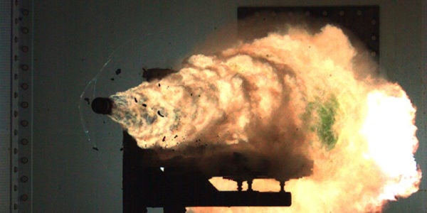 The Navy’s Much-Hyped Electromagnetic Railgun May End Up Dead In The Water