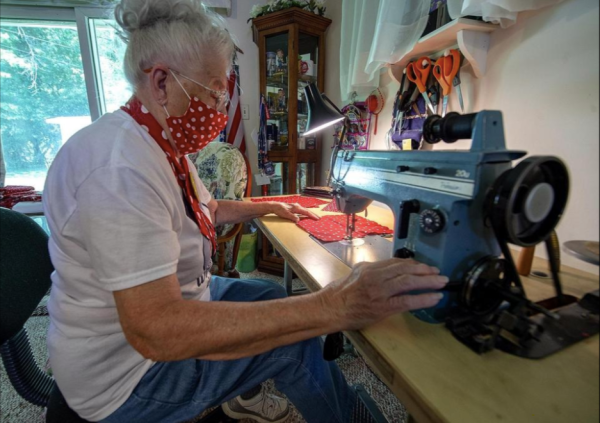 Original ‘Rosie the Riveter’ makes masks to fight COVID-19