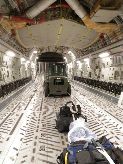 ‘I bet it never smells like farts in there’ — How a C-17 pilot flies Secret Service agents around the world
