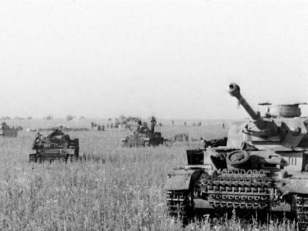 Here’s How 10 Of The Largest And Most Important Tank Battles In History Played Out
