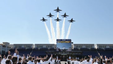 Naval Academy midshipmen to be commissioned in groups due to COVID-19 concerns