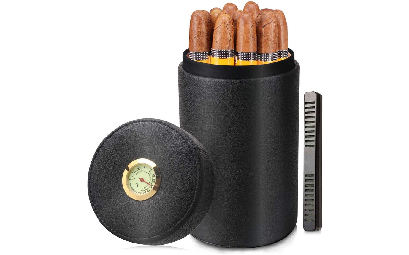Scotte leather and cedar cigar case