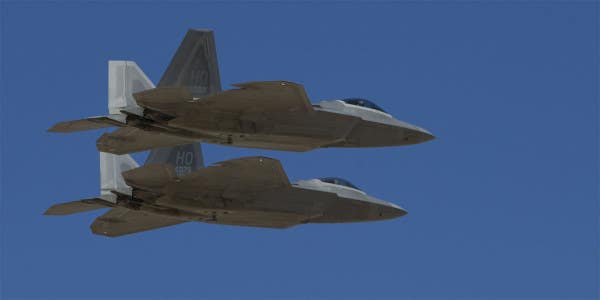 The F-22 Came Face To Face With Russia’s Top Fighter And Was At A Major Disadvantage