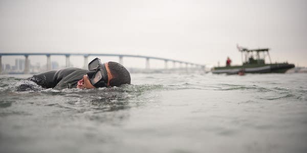 Here’s The Technique Navy SEALs Use To Swim For Miles Without Getting Tired