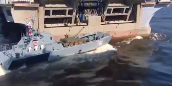 Watch A Russian Naval Parade Go Horribly Wrong Before Putin’s Eyes