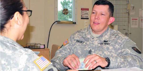 How To Manage Your Finances As A Student Veteran