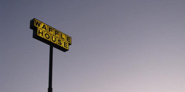 Check Out How This Vietnam Vet Defended A Waffle House From A Would-Be Robber