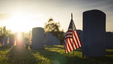 'It's another layer of grief' — Volunteers unable to place flags at national cemeteries this Memorial Day due to COVID-19