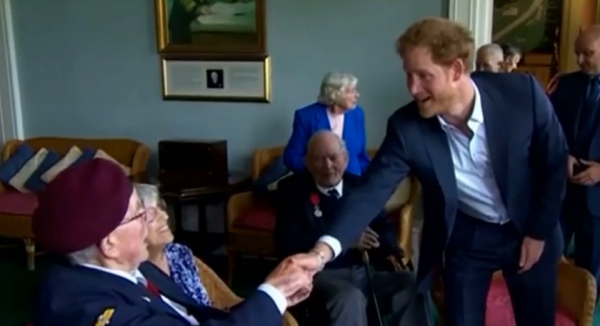 D-Day Veteran Calls Out Prince Harry For Not Wearing A Tie