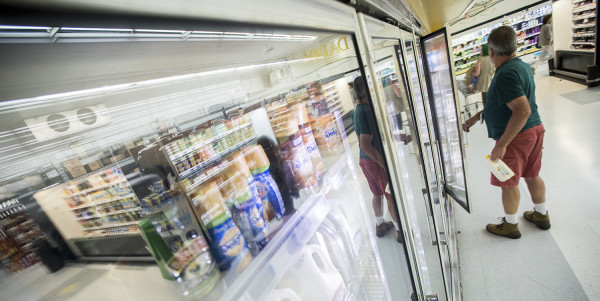 To Cut Taxpayer Costs, Commissaries Have To Close, New Report Says