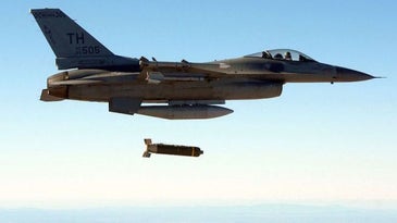 US A-10s And F-16s Mistakenly Kill Syrian Troops