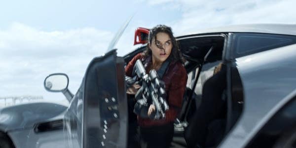 Watch Badass Actress Michelle Rodriguez Dominate This Gun Range