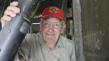 This Marine Vet Is Restoring The Same Helicopter He Flew During Vietnam