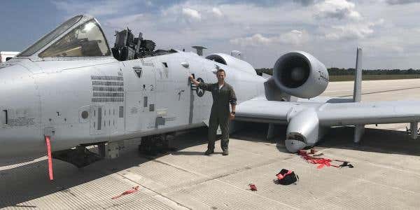 A-10 Warthog Makes Dramatic Belly Landing Without Landing Gear Or Canopy After Cannon Malfunction