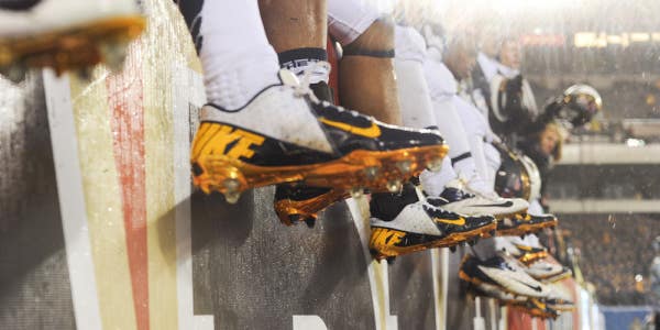 Are Dress Shoes Ruining Navy Football?