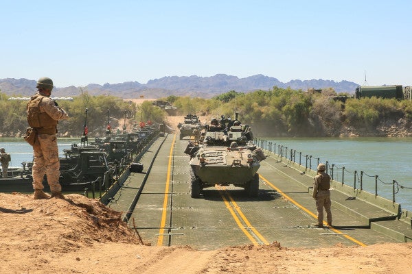 Watch Marines Place A Temporary Bridge Across The Colorado River