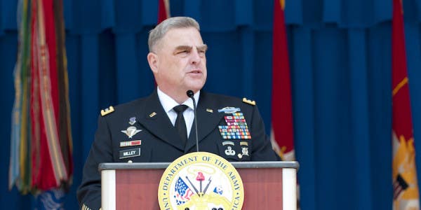 Army Chief Of Staff Wades Into The Online Comments To Quell Green Beret Controversy