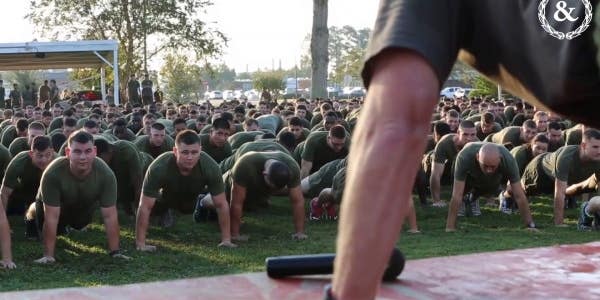 The Marine Corps May Swap Crunches For Planks On PFT