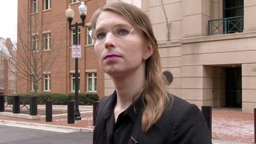 Chelsea Manning must remain in jail for contempt, US appeals court rules