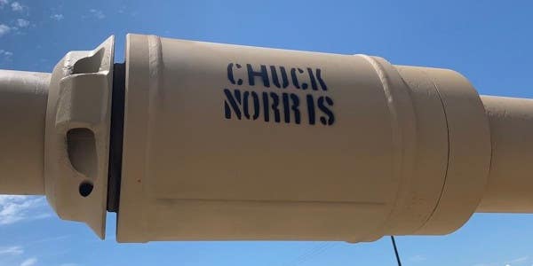 We salute the soldiers who named their tank ‘Chuck Norris’ after the actor hung out with them