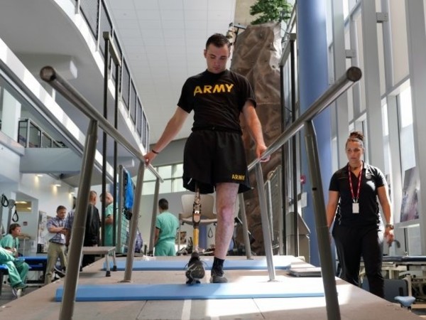 We salute the soldier who sacrificed his leg to save his battle buddies during a tank accident