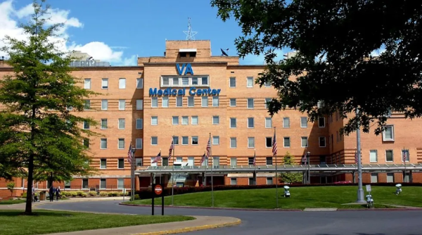 A federal grand jury is looking into the suspicious deaths of 11 veterans at a single VA clinic