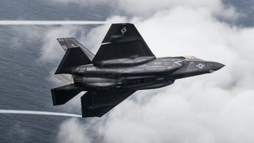 Navy F-35s, F/A-18 Super Hornet among jets performing Super Bowl flyover