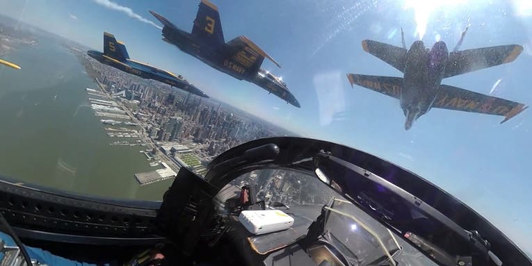 Cockpit video from the Blue Angels New York City flyover for Operation America Strong