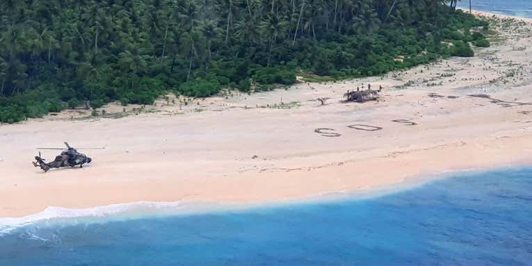 Air Force KC-135 crew locates missing mariners on lone Pacific island
