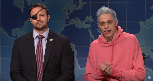 Comedian Pete Davidson tries to walk back apologizing to former SEAL Dan Crenshaw in new Netflix special