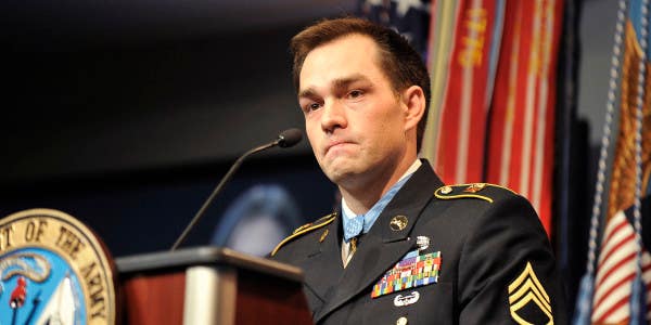 Medal of Honor Recipient Clint Romesha: People Should Stop ‘Armchair Quarterbacking’ What They’d Do In A School Shooting