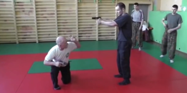 These Russian Special Forces Gunfighting Moves Are Beautiful And Ridiculous