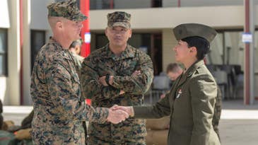 The Marine Corps Says It’s Not Lowering Standards For Female Marines. This Photo Says Otherwise.