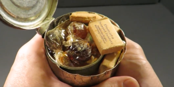 This Is What It’s Like To Eat A 75-Year-Old Field Ration From World War II