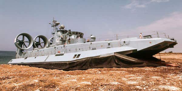 The Russian Military Is Bringing Back the World’s Largest Hovercraft