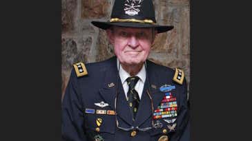 Retired Lt Gen Hal Moore, Depicted In ‘We Were Soldiers,’ Dies At 94