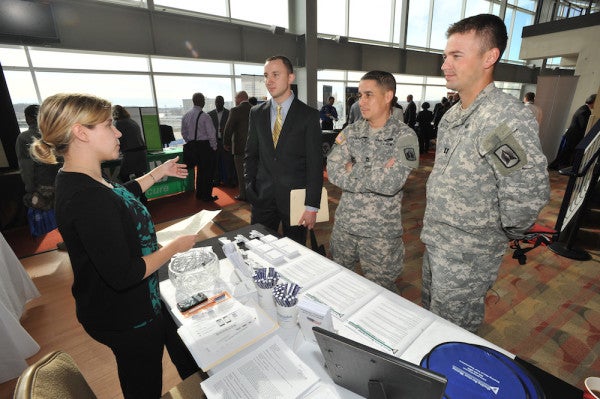 5 Things You Need To Know Before You Walk Into A Job Fair