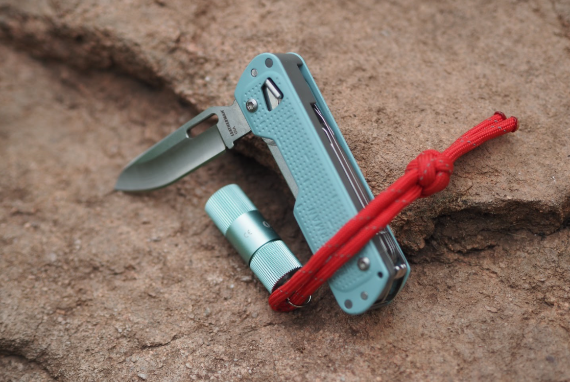 Gear Review: Leatherman Signal and Free T4 - The Trek