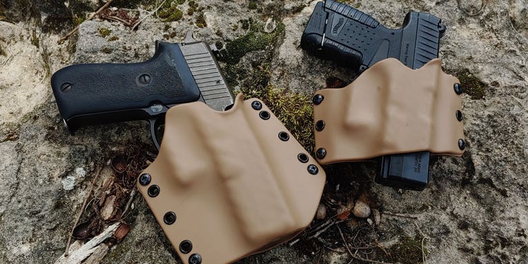 Review: the Phalanx Defense Systems Stealth Operator is proof that universal holsters don’t have to suck
