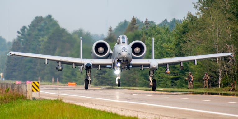Air Force A-10s just made a ‘highway to the danger zone’ in Michigan