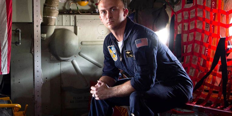 ‘Blue Angels’ Marine awarded highest non-combat heroism medal after saving 3 kids [Updated]